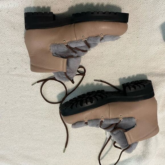 Jimmy Choo Ditto Fur Lined Winter Boots | Sz 39 (US 8.5) - Picture 3 of 9